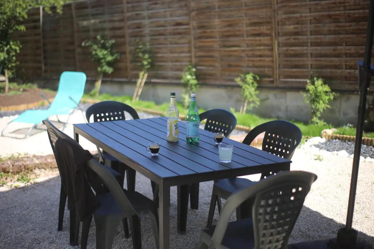 La Montrieuse, Chambre Individuelle Avec Sauna Et Baignoire Spa Naveil Eksteriør bilde