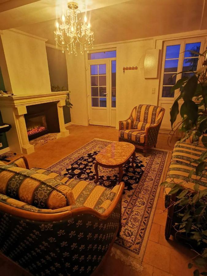 La Montrieuse, Chambre Individuelle Avec Sauna Et Baignoire Spa Naveil Eksteriør bilde